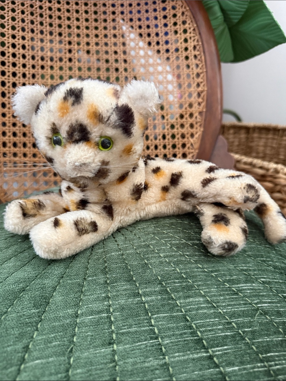 Vintage 1976 R. Dakin & Co Stuffed Leopard